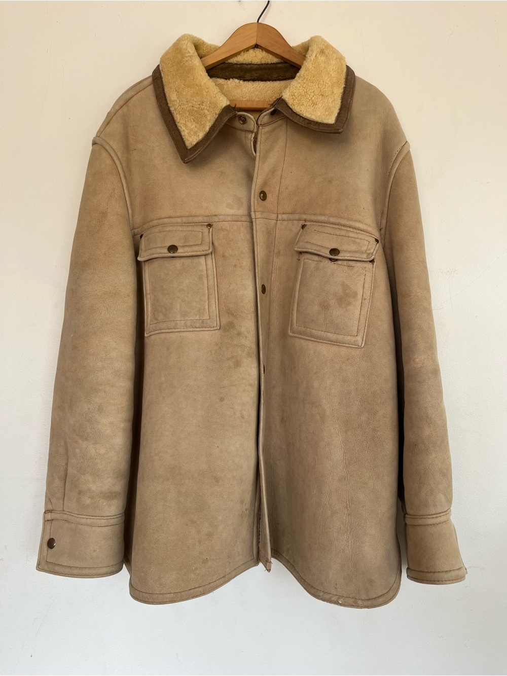 Men’s vintage genuine shearling sheepskin coat